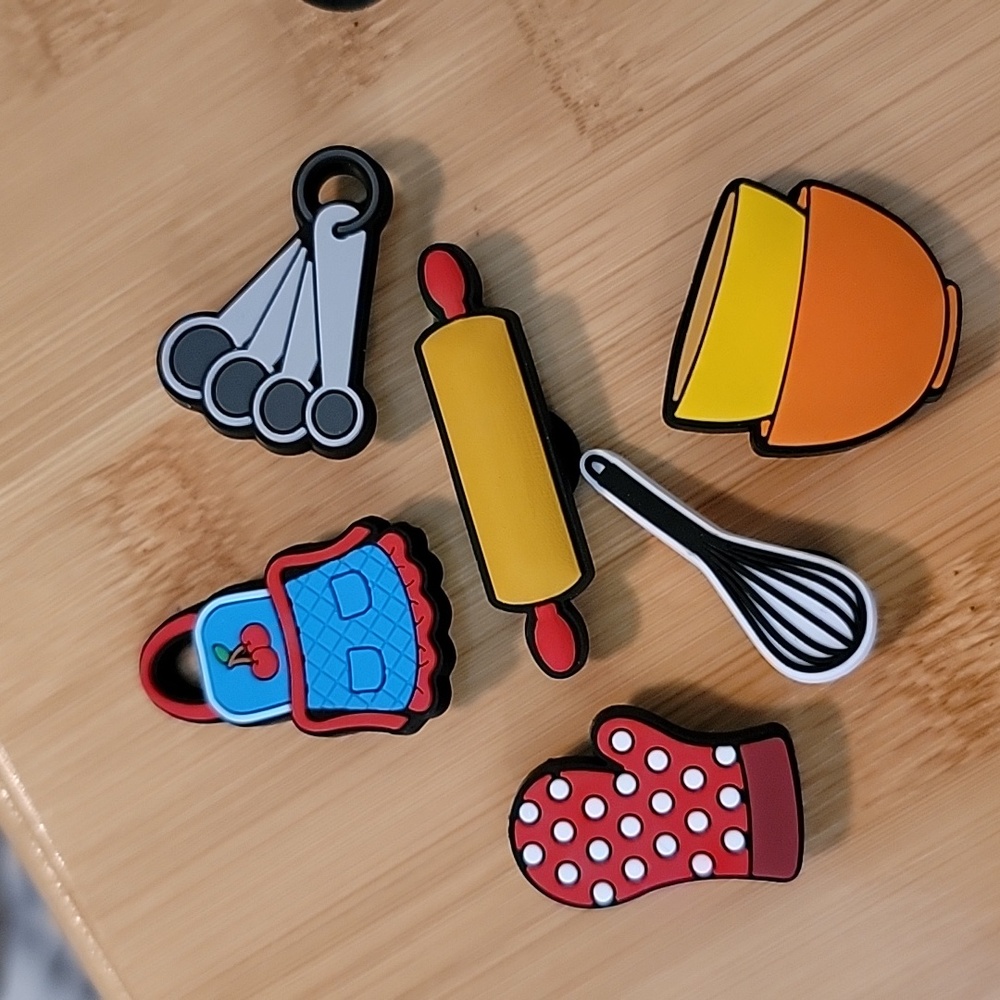 Crocs Croc Charms lot of‎ 6  Baking Themed Jibbitz  New